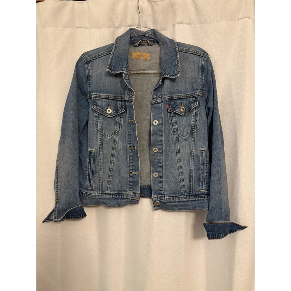Levi's Size XL Blue Denim Trucker Jacket Long Sleeve Button Some Stretch